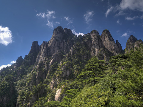 江西三清山西海岸群山