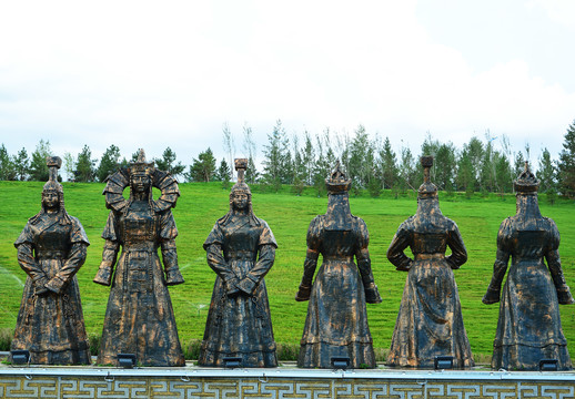 蒙古人物雕塑