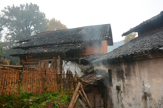 山村老屋