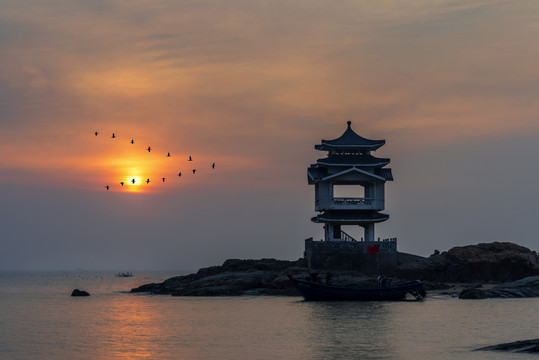 辽宁葫芦岛兴城海滨三礁揽胜日出