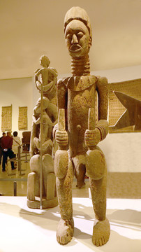 非洲人物雕塑