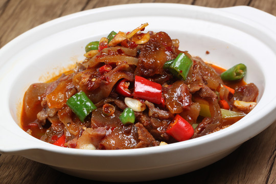 帶皮黃牛肉