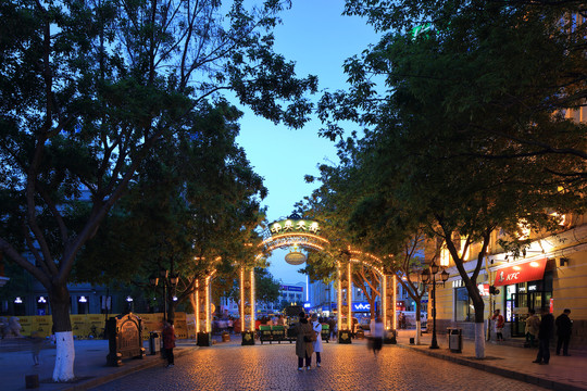 哈爾濱中央大街夜景