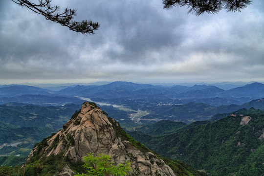 大别山风光