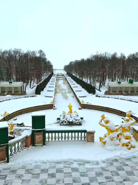 夏宫雪景