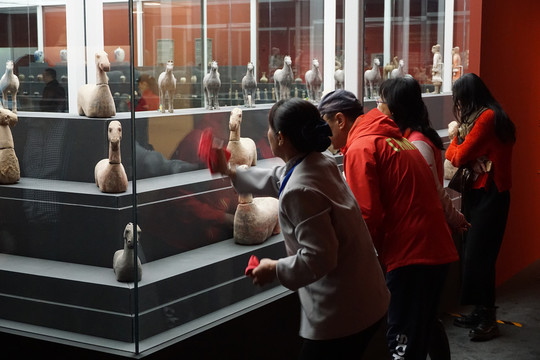 意大利返还中国流失文物展