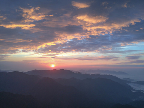 高山日出