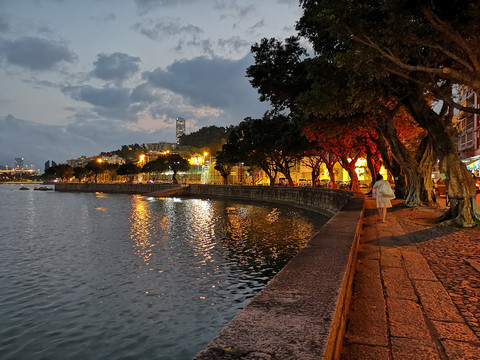 澳门西湾湖堤岸夜景