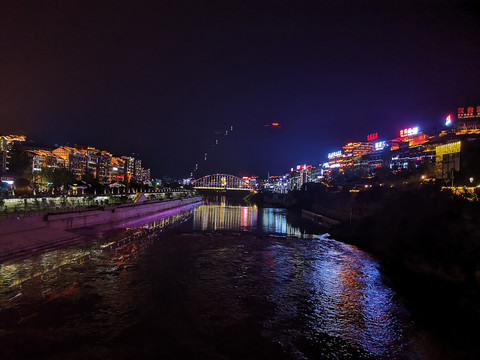 茅台渡口夜景