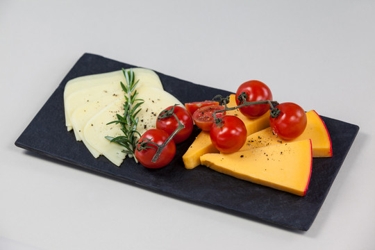 奶酪和番茄