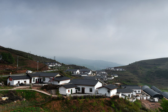 凉山火普村彝家新寨