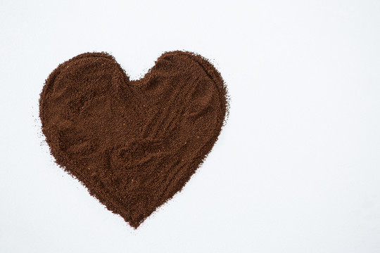 爱心形状的咖啡粉