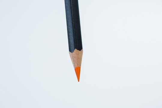 橙色铅笔特写