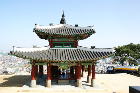 韩国水原市南门建筑