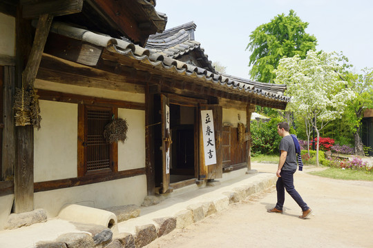 韩国朝鲜时代私宅梧村宅外景