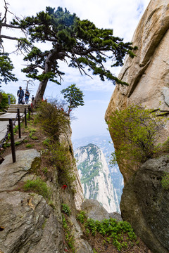 华山石景