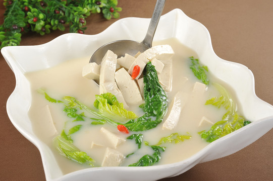 小白菜炖豆腐