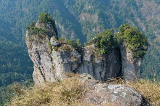 悬崖峭壁