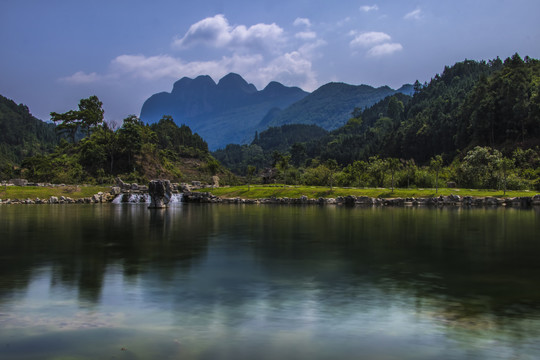 师宗南丹山风光