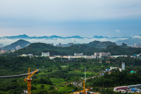 建设中的深圳龙岗区平湖