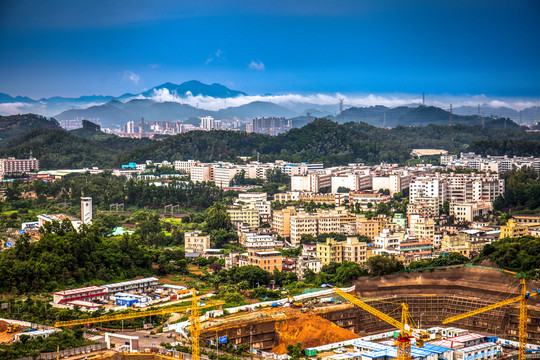 建设中的深圳龙岗区平湖