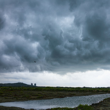 暴风雨