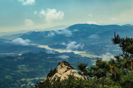 大别山风光