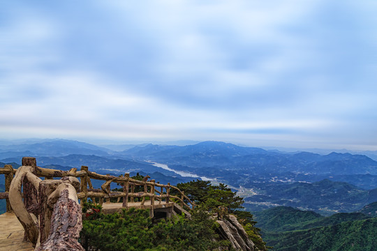 大别山风光