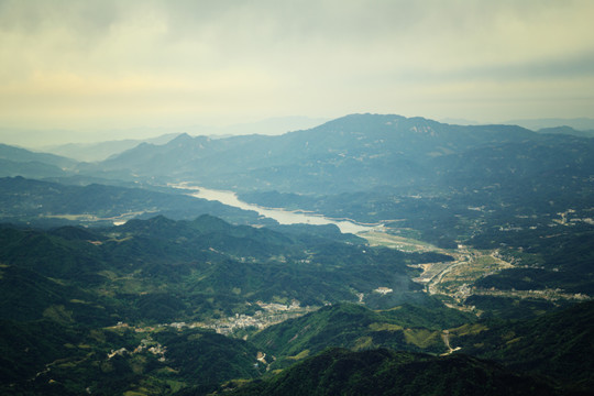 大别山风光