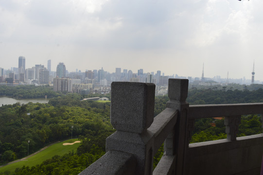 鸿浩楼远眺广州城市