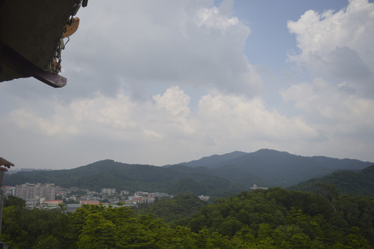 俯瞰广州山峰