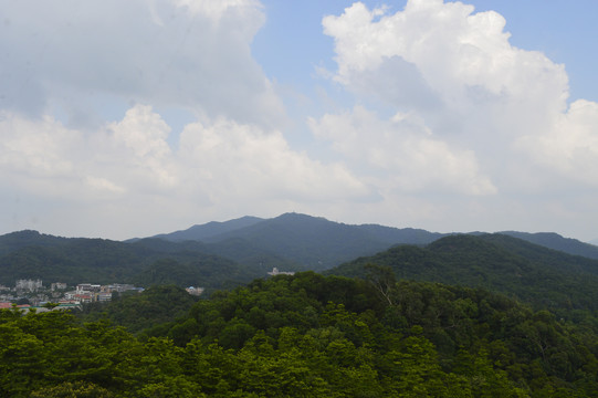 登临远眺广州群山