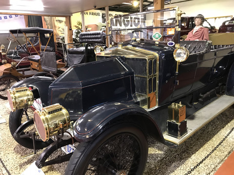 朗塞斯顿古董车展览