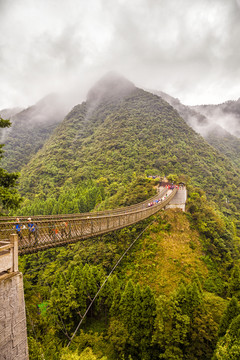 婁山關鐵索橋