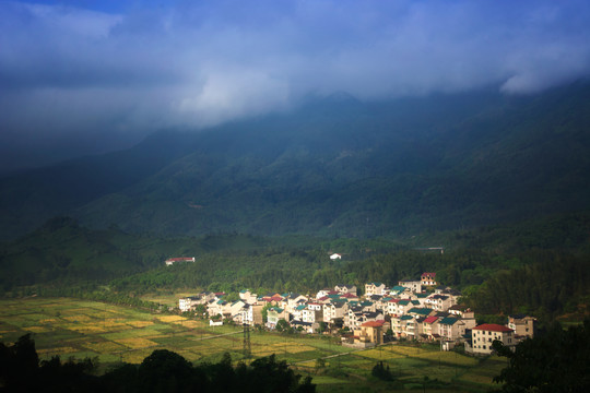 山村