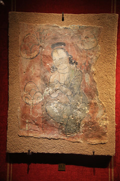 天梯山彩绘菩萨像