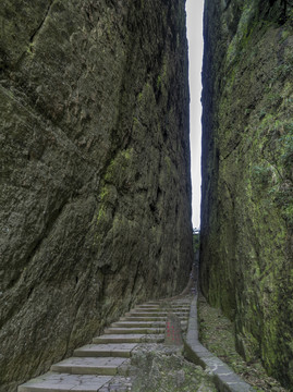 江山江郎山一线天