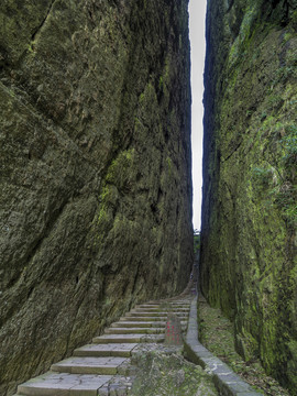 江山江郎山一线天