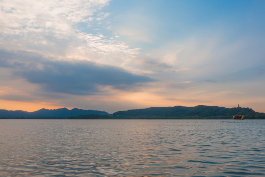 杭州西湖夕阳日落