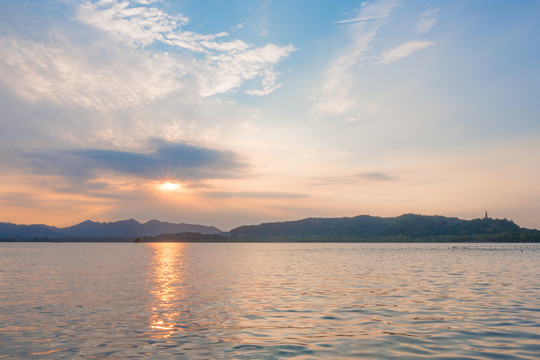 杭州西湖夕阳日落