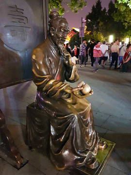 寿星公雕像