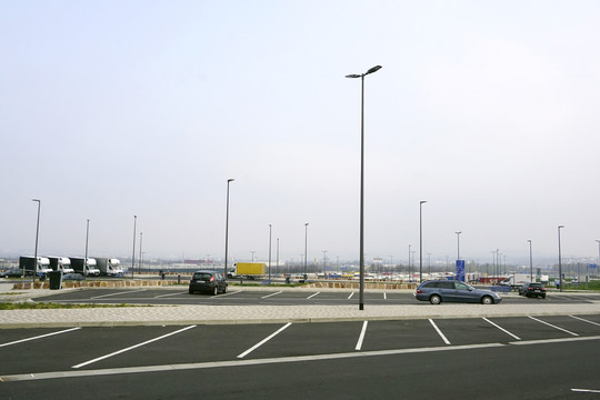 德国高速公路休息站停车场