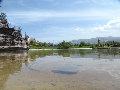 蓝天碧水