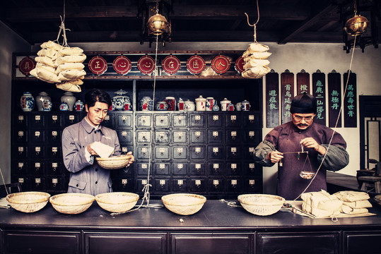 老上海药铺店