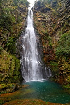 瀑布飞泉水潭