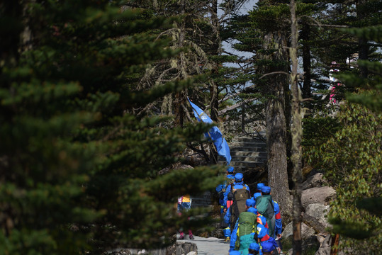 螺髻山旅游游客