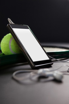 网球拍和智能手机