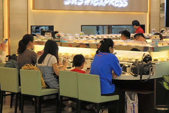 回轉壽司店
