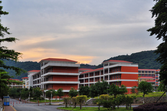 中山大学南方学院