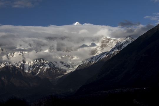 南迦巴瓦峰